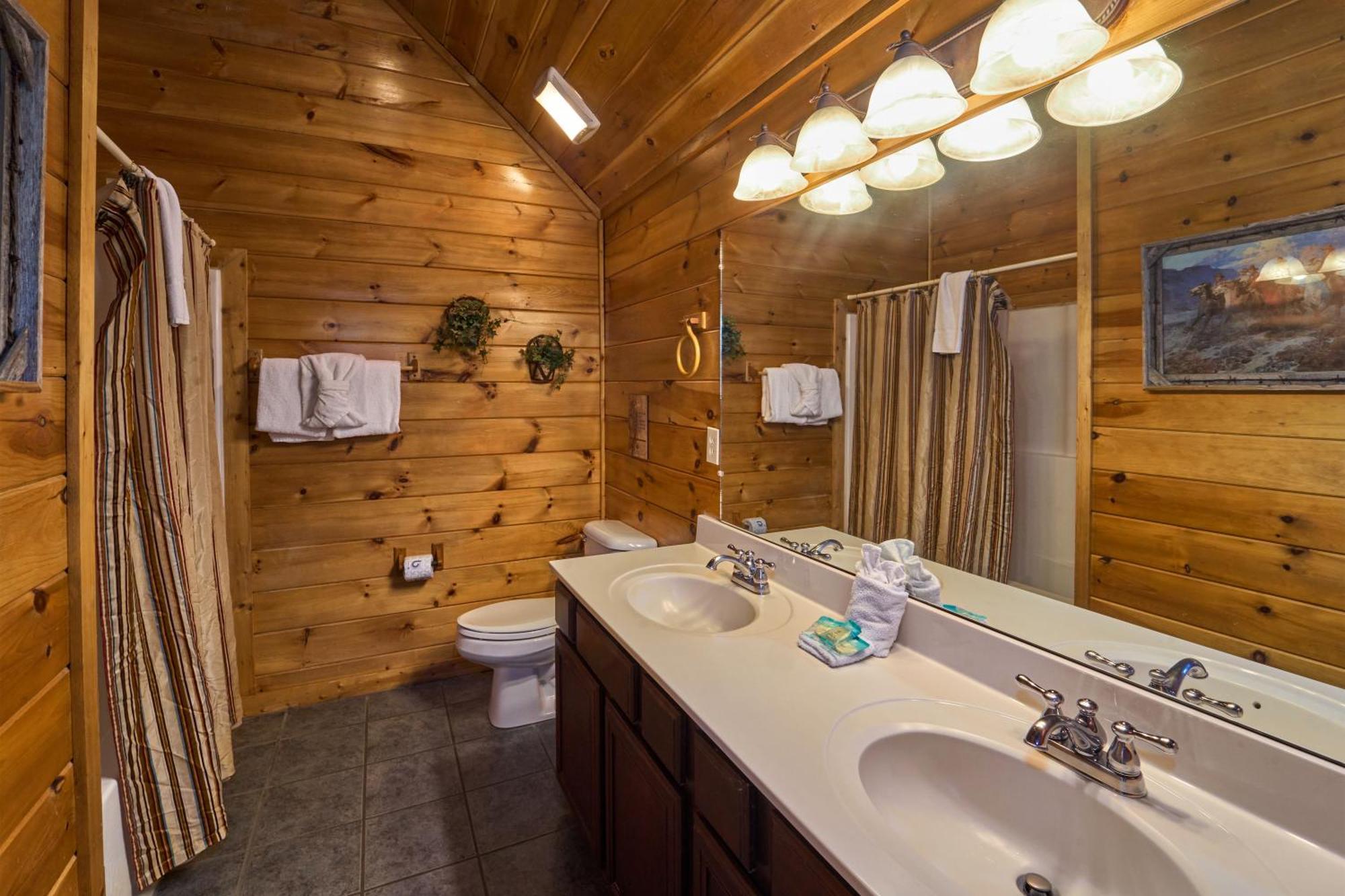 Firefly Lodge Holiday Home Gatlinburg Exterior photo