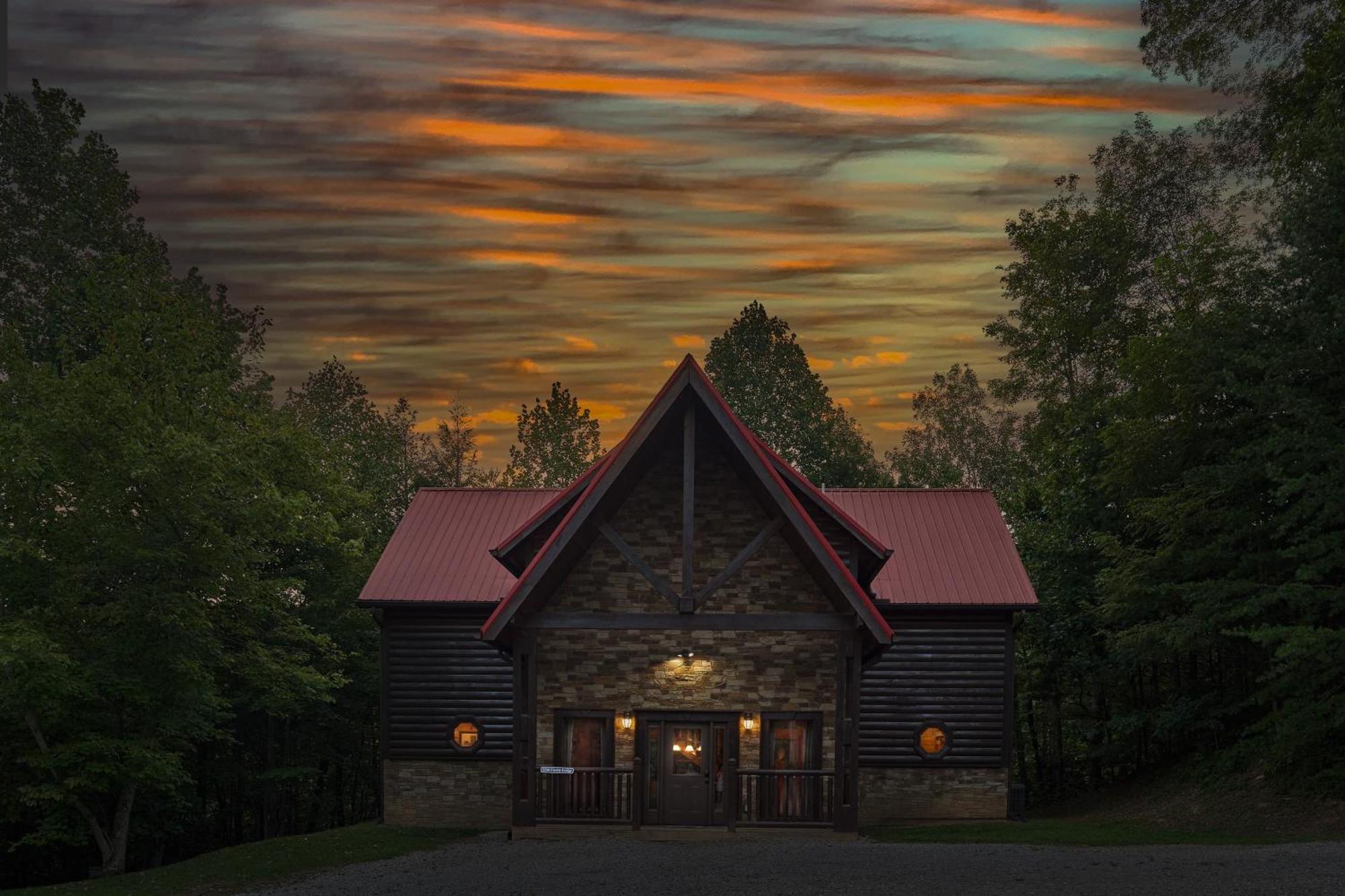 Firefly Lodge Holiday Home Gatlinburg Exterior photo